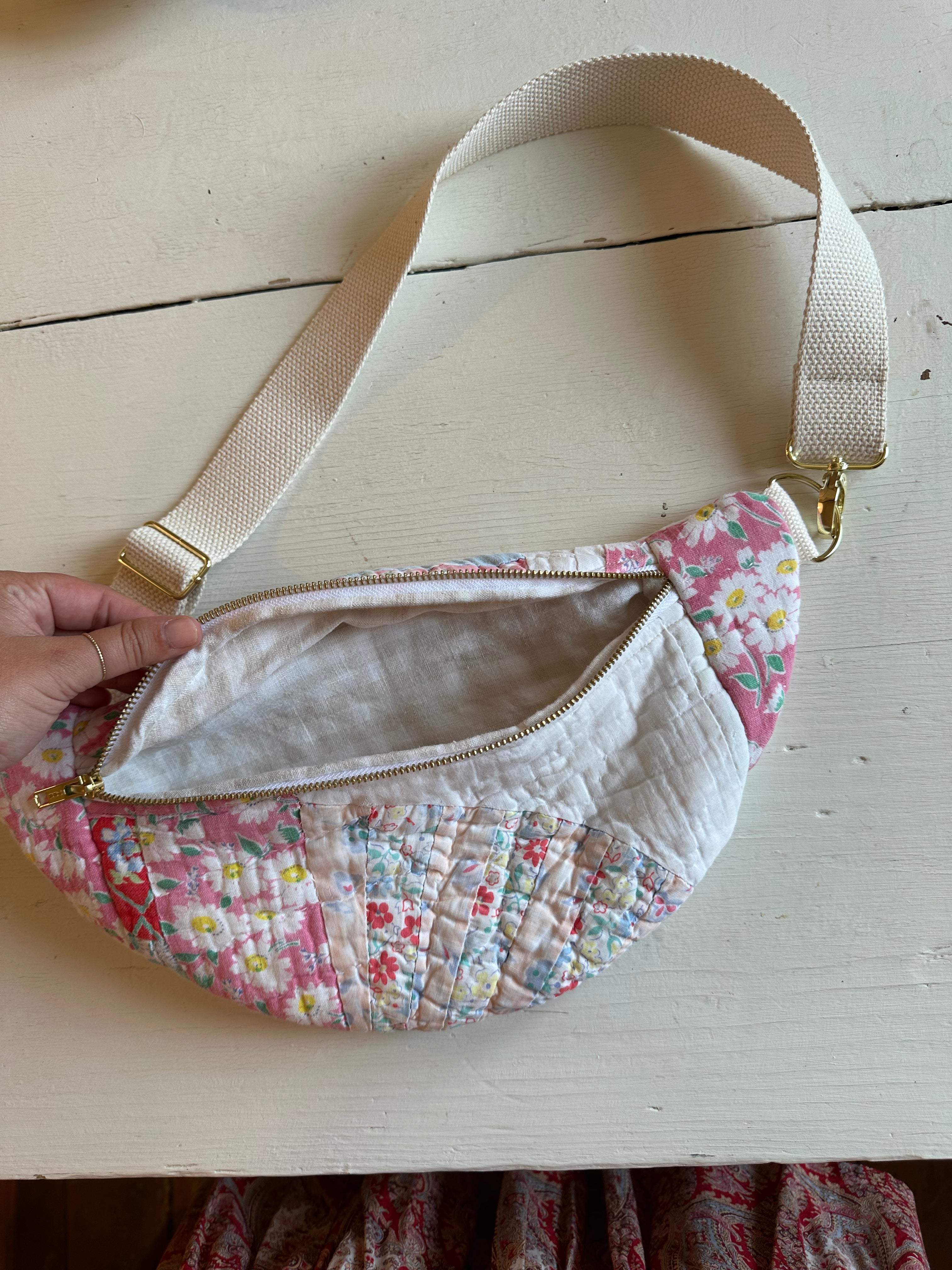 Vintage Quilt Fanny Pack (04)
