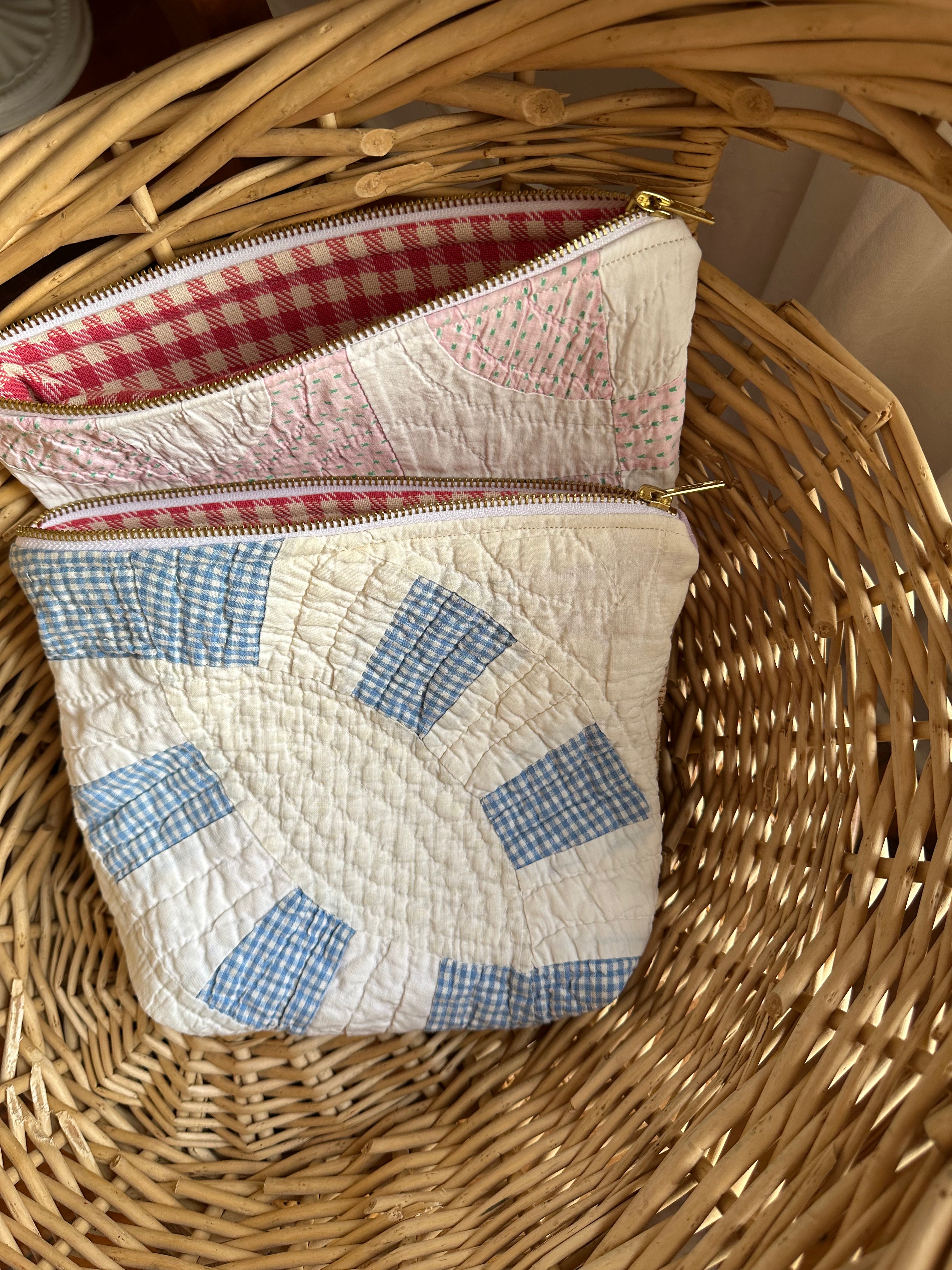 Wedding Ring Quilt Zipper Pouch