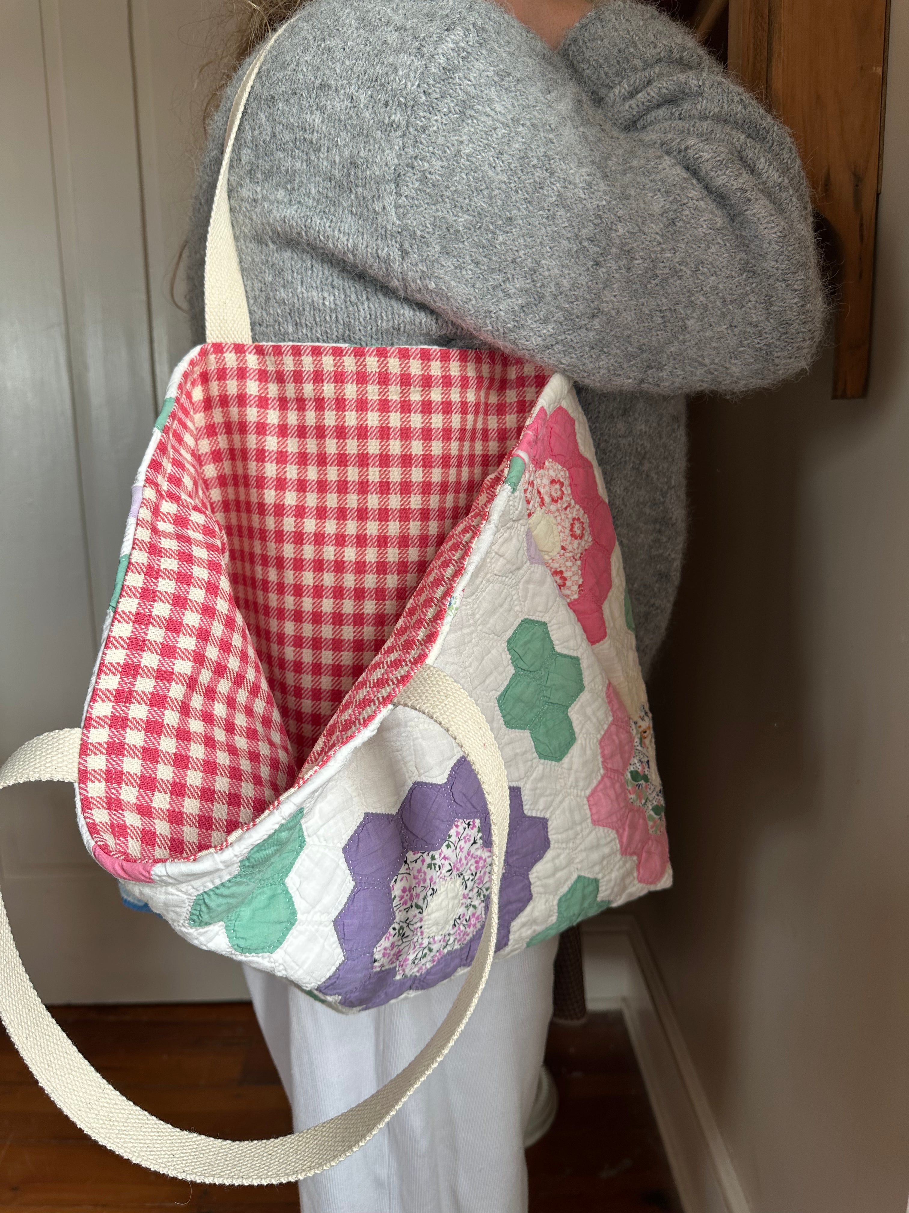 Green Grandma's Garden Quilt Tote Bag & Pouch Set