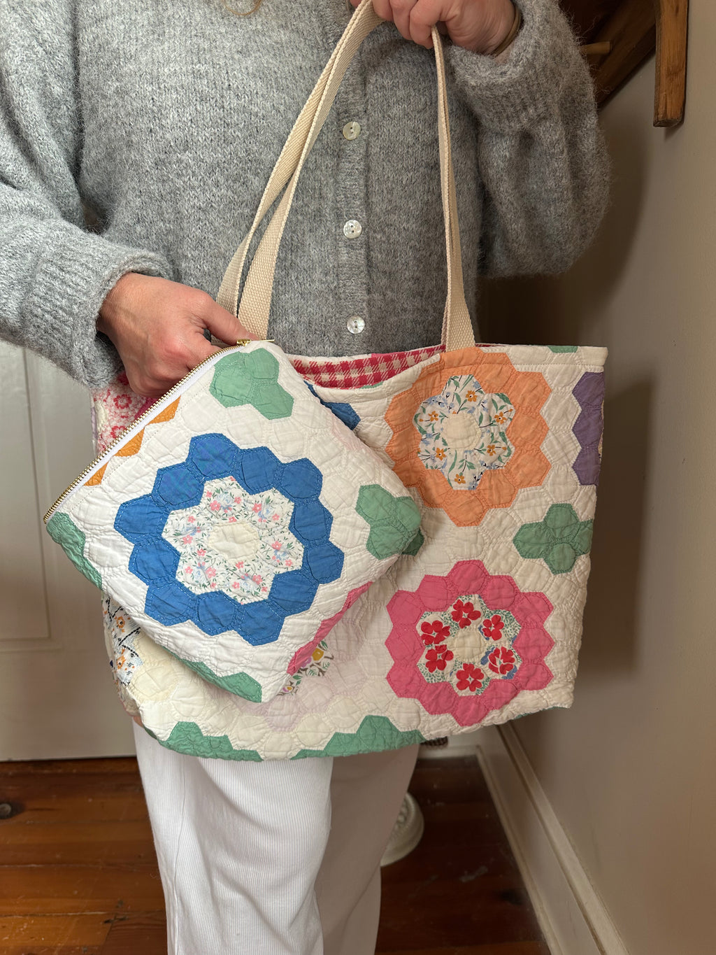 Green Grandma's Garden Quilt Tote Bag & Pouch Set