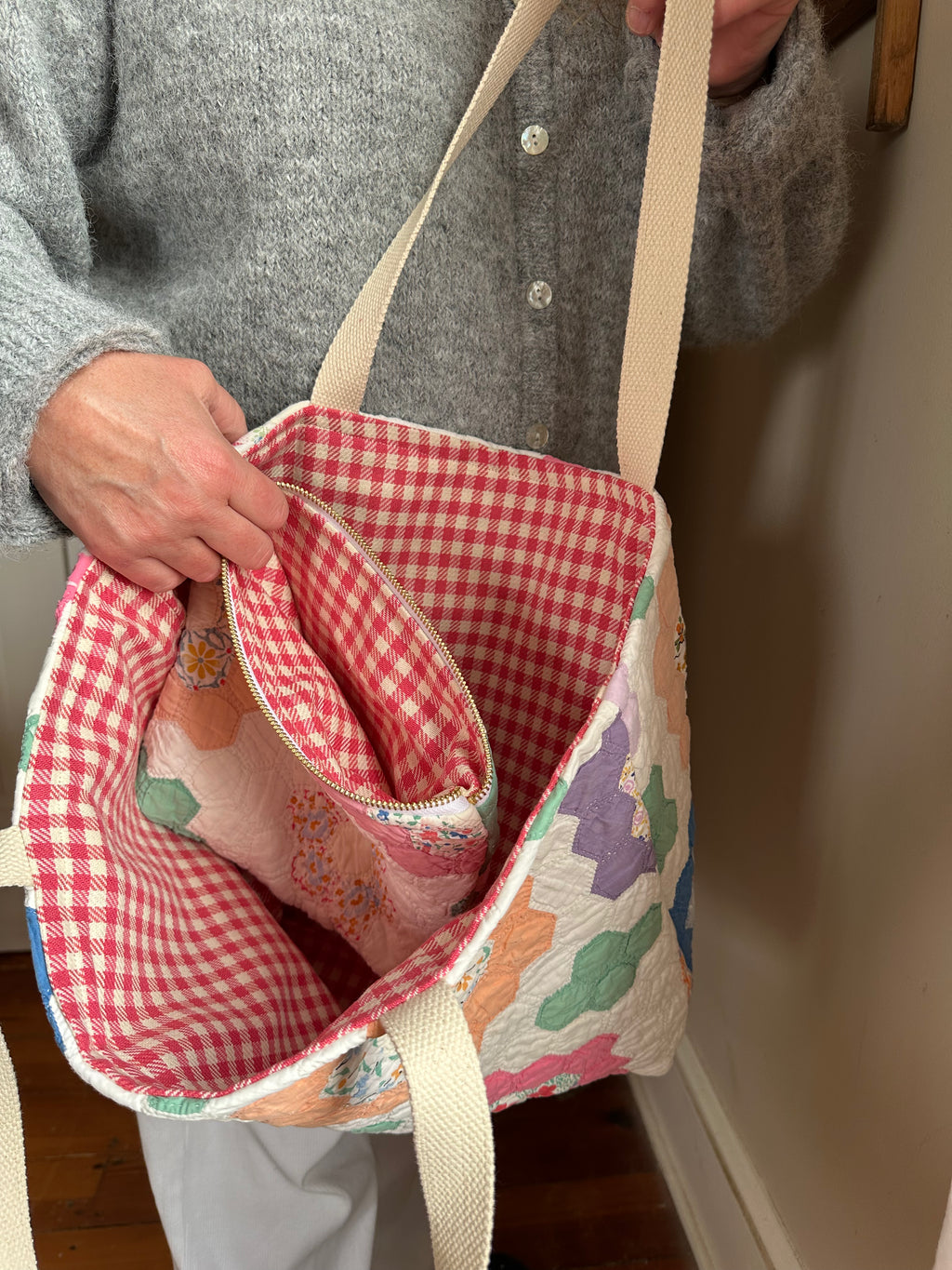 Green Grandma's Garden Quilt Tote Bag & Pouch Set
