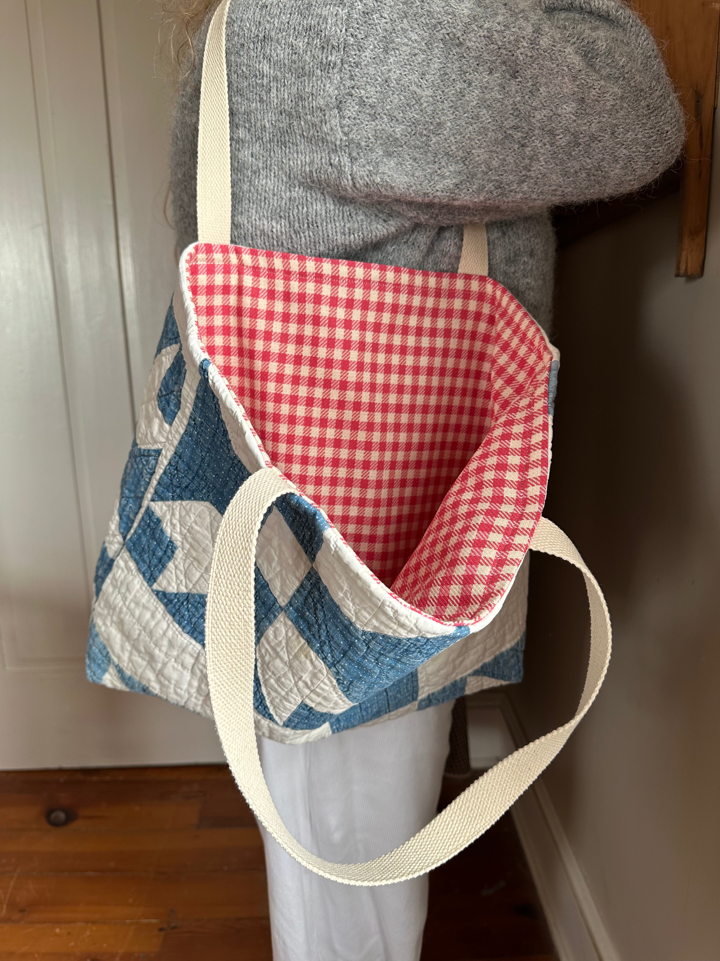 Ducks Foot Quilt Tote Bag & Pouch Set