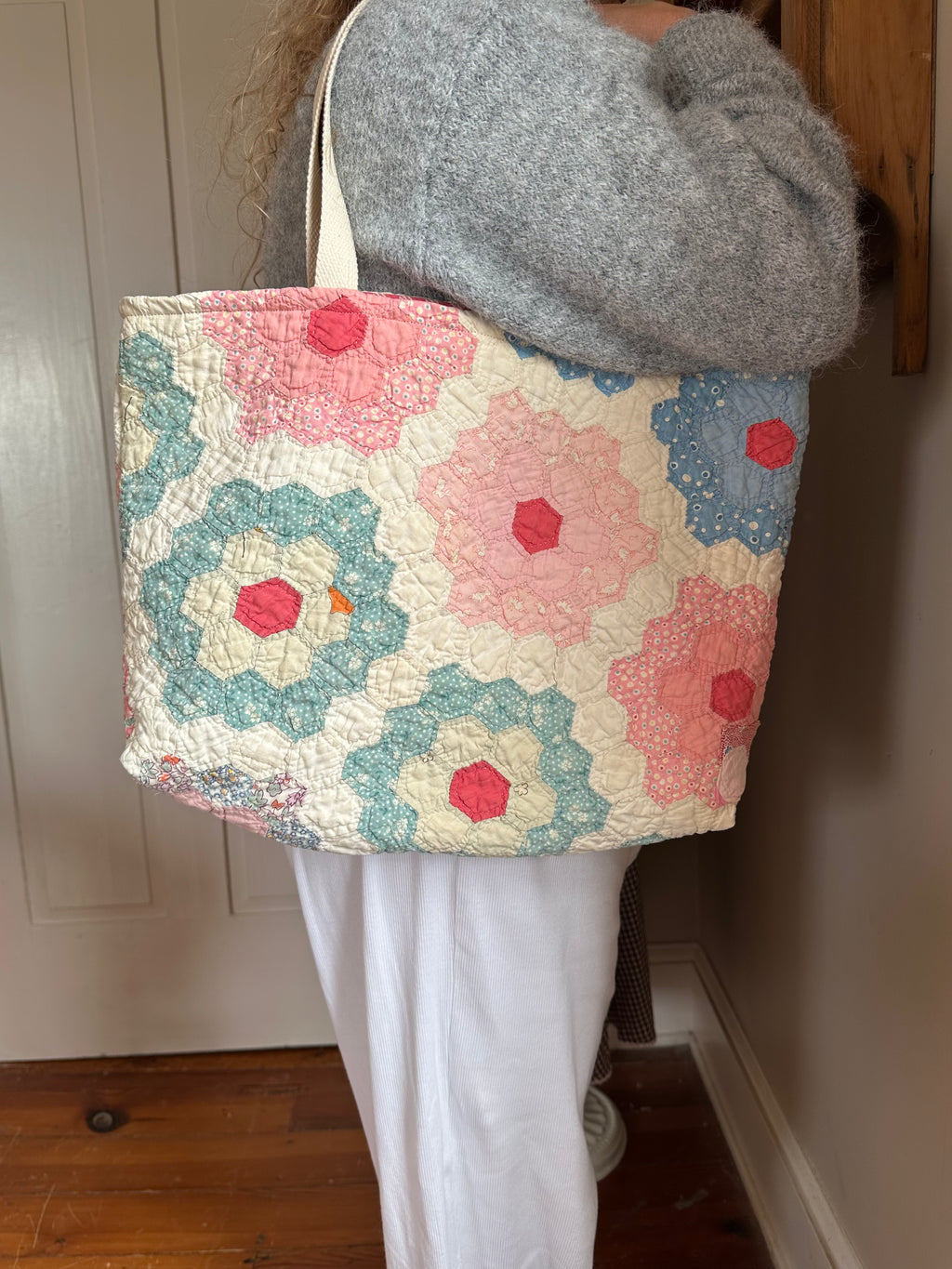 Pink Grandma's Garden Quilt Tote Bag & Pouch Set