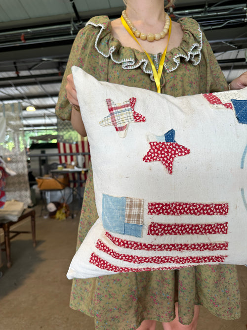 Americana Patchwork Pillow (02)